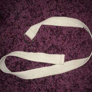 Plain woven belt